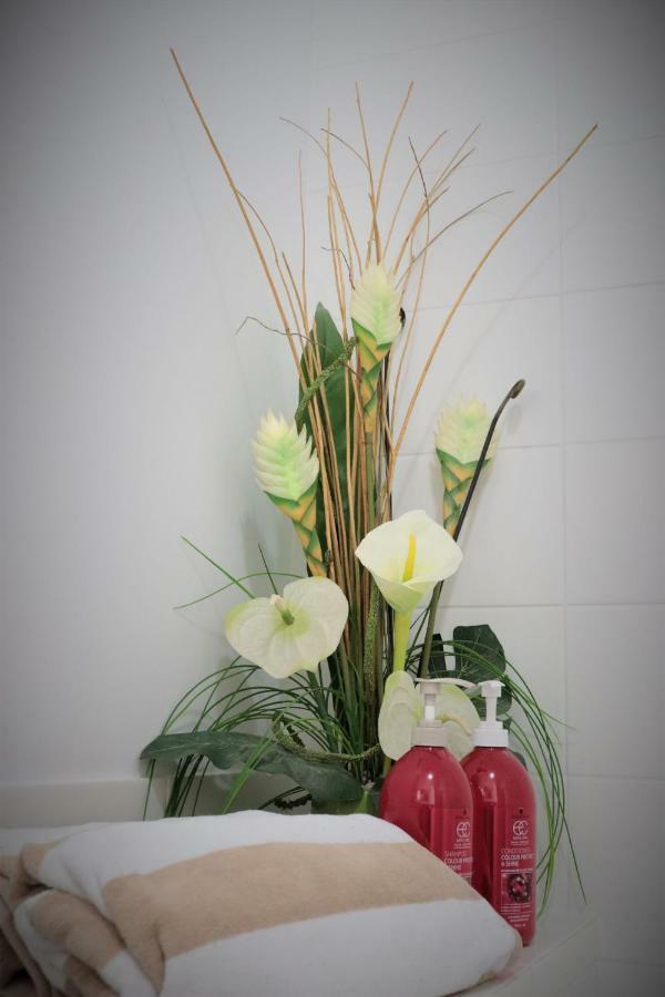 Watersons At Airlie Central Apartments エアリービーチ エクステリア 写真